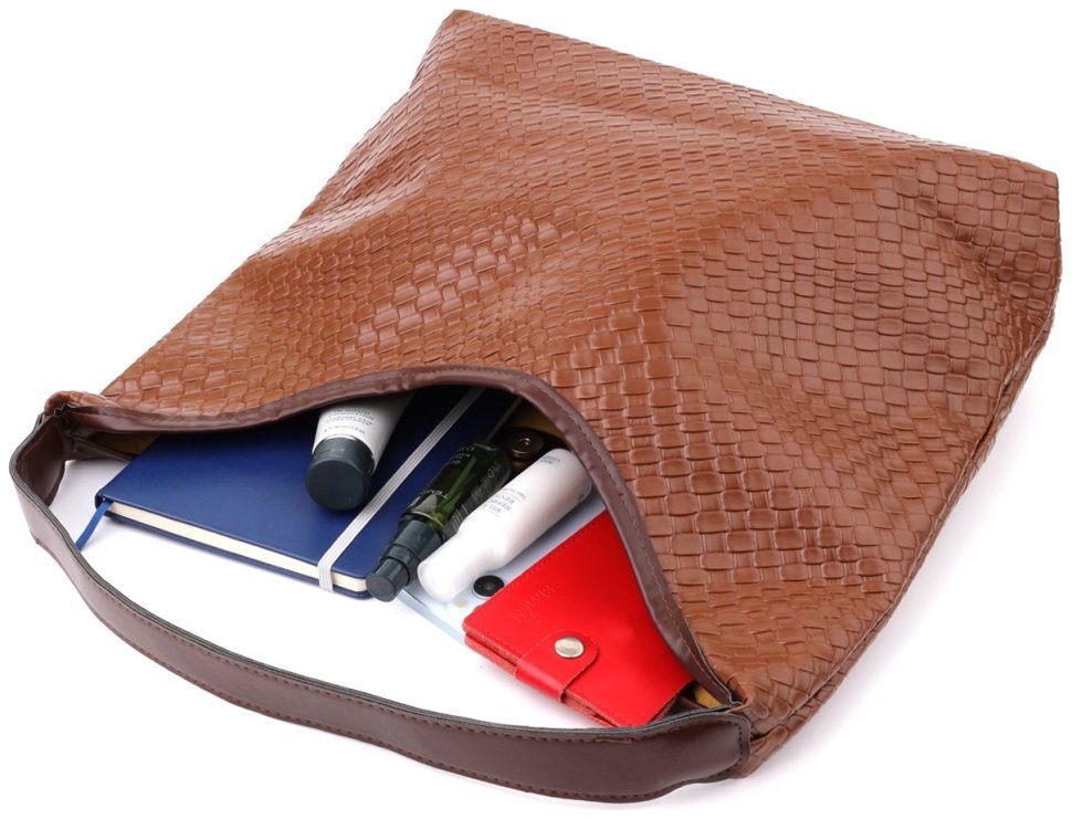 Городская женская сумка из плетёного кожзама на магните Vintage коричневого цвета 96940 modnotak фото №5