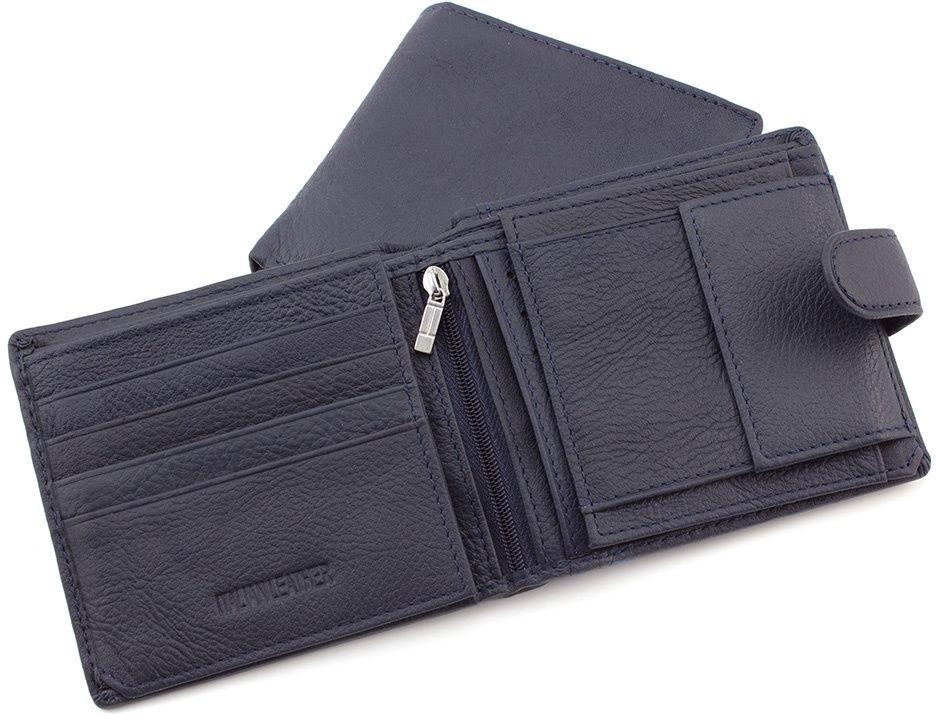 Мужской кожаный кошелек синего цвета на кнопке ST Leather (18814)
