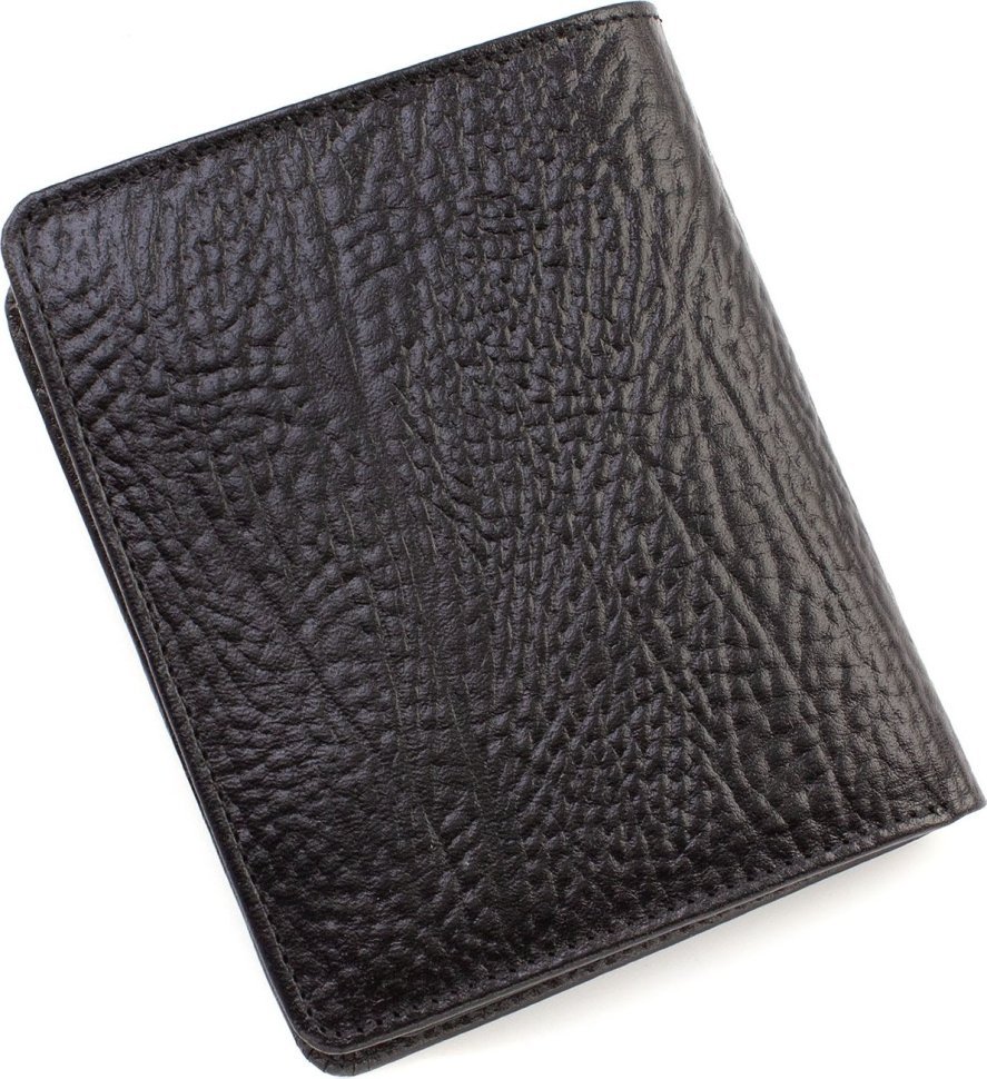 Черный вертикальный мужской кошелек из натуральной кожи с выраженной фактурой KARYA (21755)