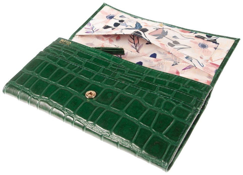 Женский кошелек из фактурной кожи с тиснением под рептилию Ashwood C05 зеленого цвета 95442 modnotak фото №5