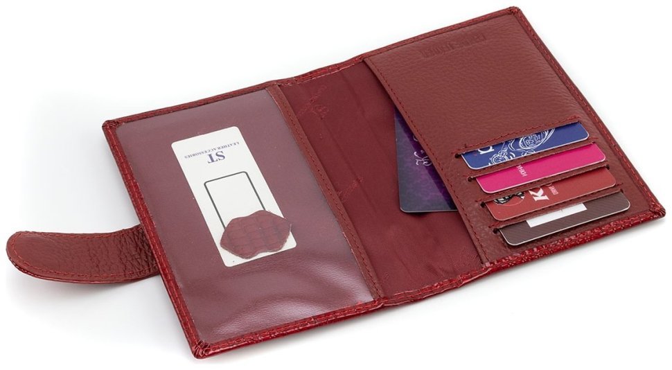 Женская кожаная лаковая обложка для паспорта и карточек ST Leather 97742 красного цвета modnotak фото №5