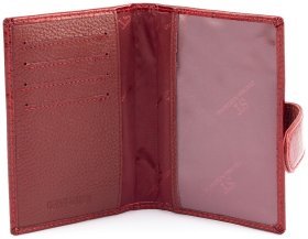 Женская кожаная лаковая обложка для паспорта и карточек ST Leather 97742 красного цвета