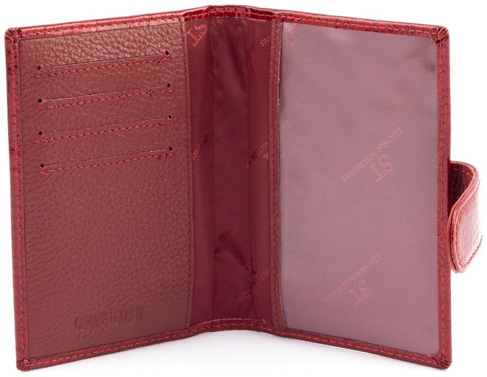 Женская кожаная лаковая обложка для паспорта и карточек ST Leather 97742 красного цвета modnotak фото №2