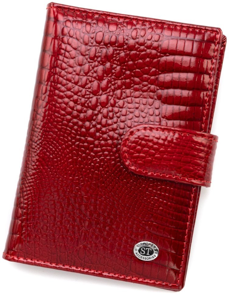 Женская кожаная лаковая обложка для паспорта и карточек ST Leather 97742 красного цвета modnotak фото №1