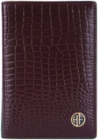 Кожаная обложка для паспорта с фактурой под крокодила Hammonds Flycatcher PH602 коричневая 108042