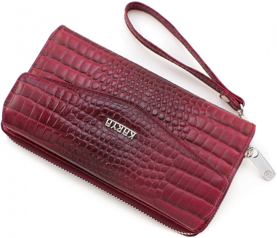 Шкіряний гаманець-клатч червоного кольору з ремінцем на зап'ясті KARYA (12395)