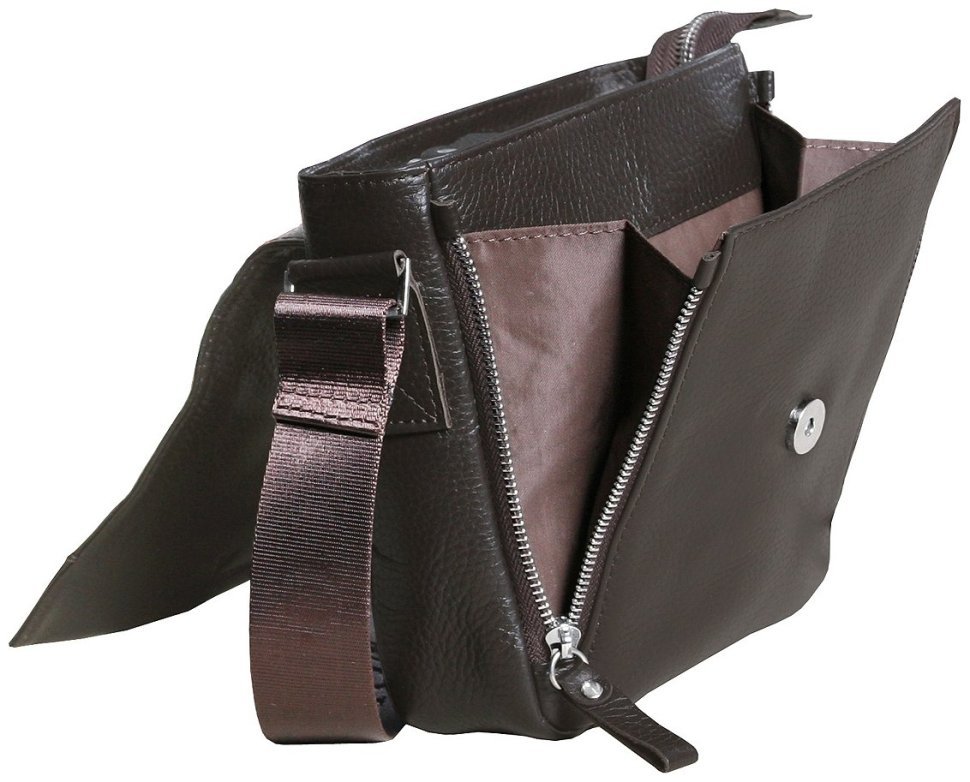 Чоловіча сумка планшет з клапаном на магніті та текстильним плечовим ременем Vip Collection 102343 коричневого кольору modnotak фото №5