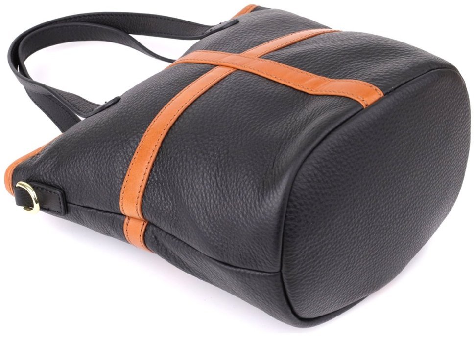 Женская кожаная сумка из фактурной кожи с коричневой вставкой Vintage 103143 черного цвета modnotak фото №5