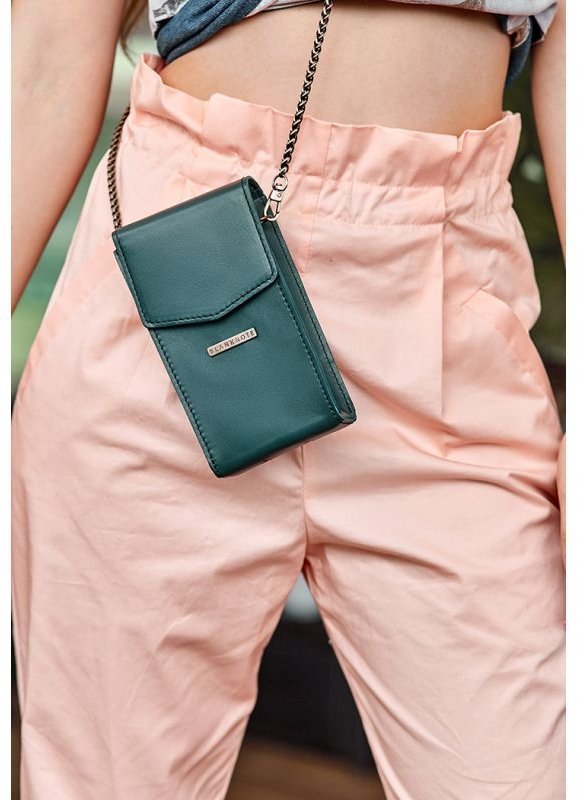 Вертикальная женская сумка маленького размера из кожи зеленого цвета BlankNote Mini (12808)