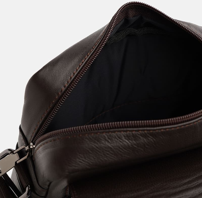 Мужская кожаная сумка на плечо коричневого цвета с клапаном Ricco Grande (21389)