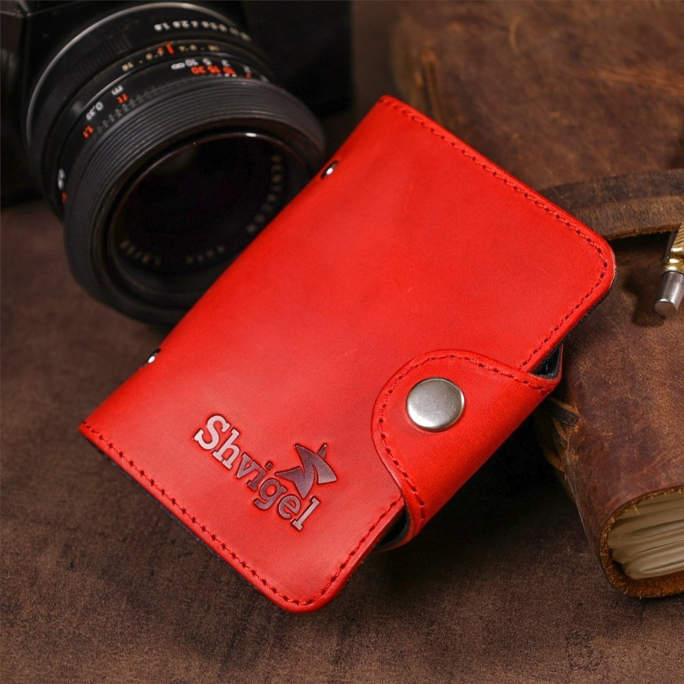 Червона маленька візитниця з матової шкіри на кнопці Shvigel (2413910) фото №16 Червона маленька візитниця з матової шкіри на кнопці Shvigel (2413910) modnotak фото №16