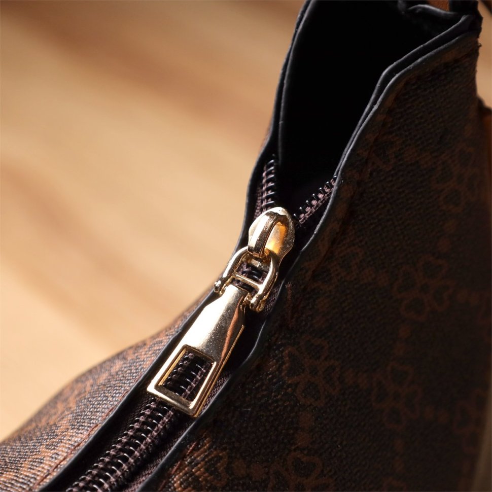 Женская сумка-седло из качественного кожзама со съёмной монетницей Vintage коричневого цвета 96943 modnotak фото №9