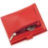 Шкіряний жіночий картхолдер із монетницею ST Leather 97743 червоного кольору modnotak фото - 5
