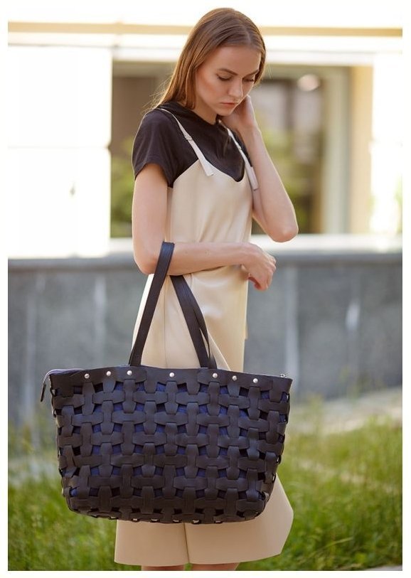Велика плетена жіноча сумка з натуральної шкіри чорного кольору BlankNote Пазл Xl 78743