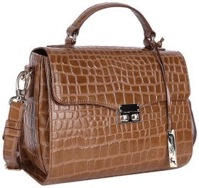Элегатная кожаная сумка с фатурой под рептилию Ashwood 94144 рыжего цвета