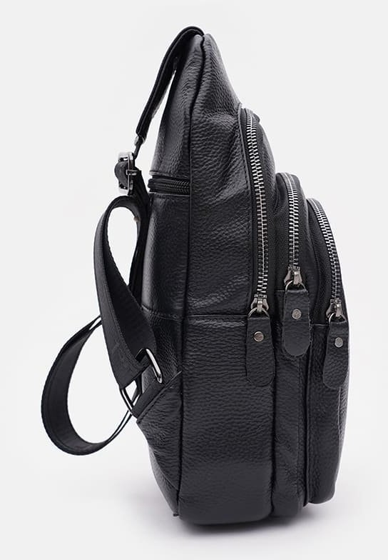 Місткий чоловічий шкіряний рюкзак-слінг чорного кольору Keizer (56044)