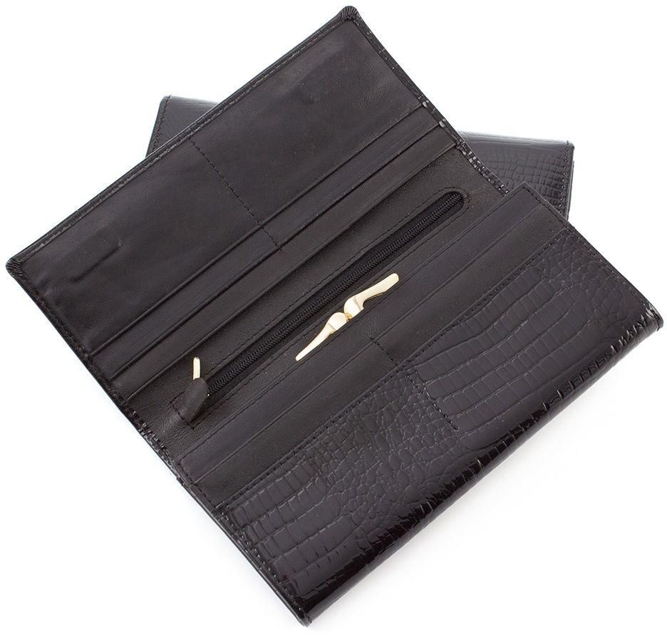 Женский кошелек черного цвета в лаке на магнитах ST Leather (16340)
