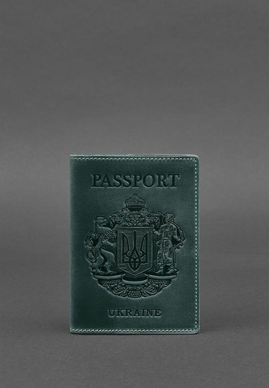 Кожаная обложка для паспорта в зеленом цвете с рисунком герба Украины - BlankNote (50245)
