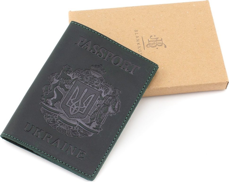 Кожаная обложка для паспорта в зеленом цвете с рисунком герба Украины - BlankNote (50245)