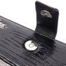 Чорний лаковий жіночий гаманець з натуральної шкіри з тисненням під рептилію KARYA (2421031) - 3
