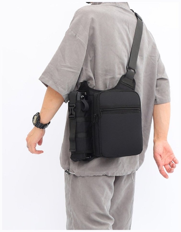 Чоловіча текстильна сумка-месенджер чорного кольору через плече Confident 77445