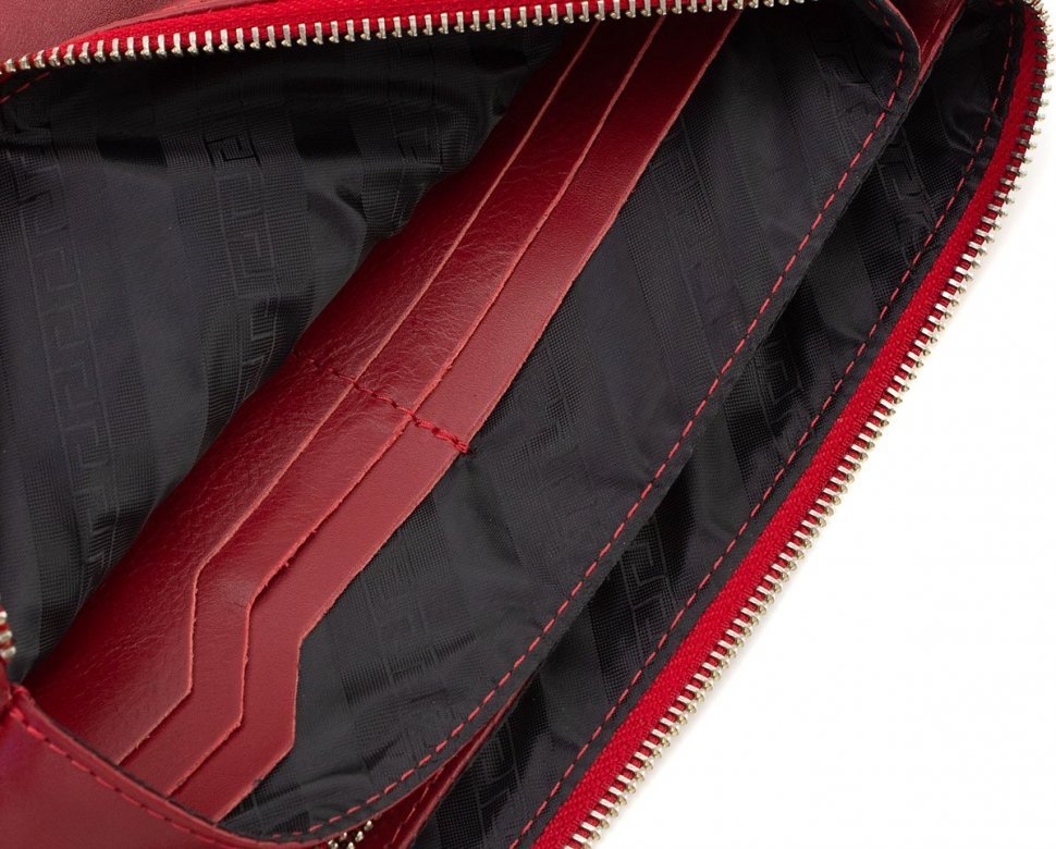Женский кожаный клатч красного цвета с плечевым ремешком Grande Pelle (13000)