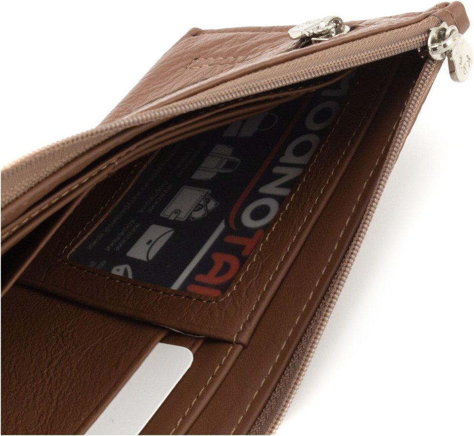 Тонкий коричневий жіночий гаманець з натуральної шкіри на блискавці Marco Coverna 68645
