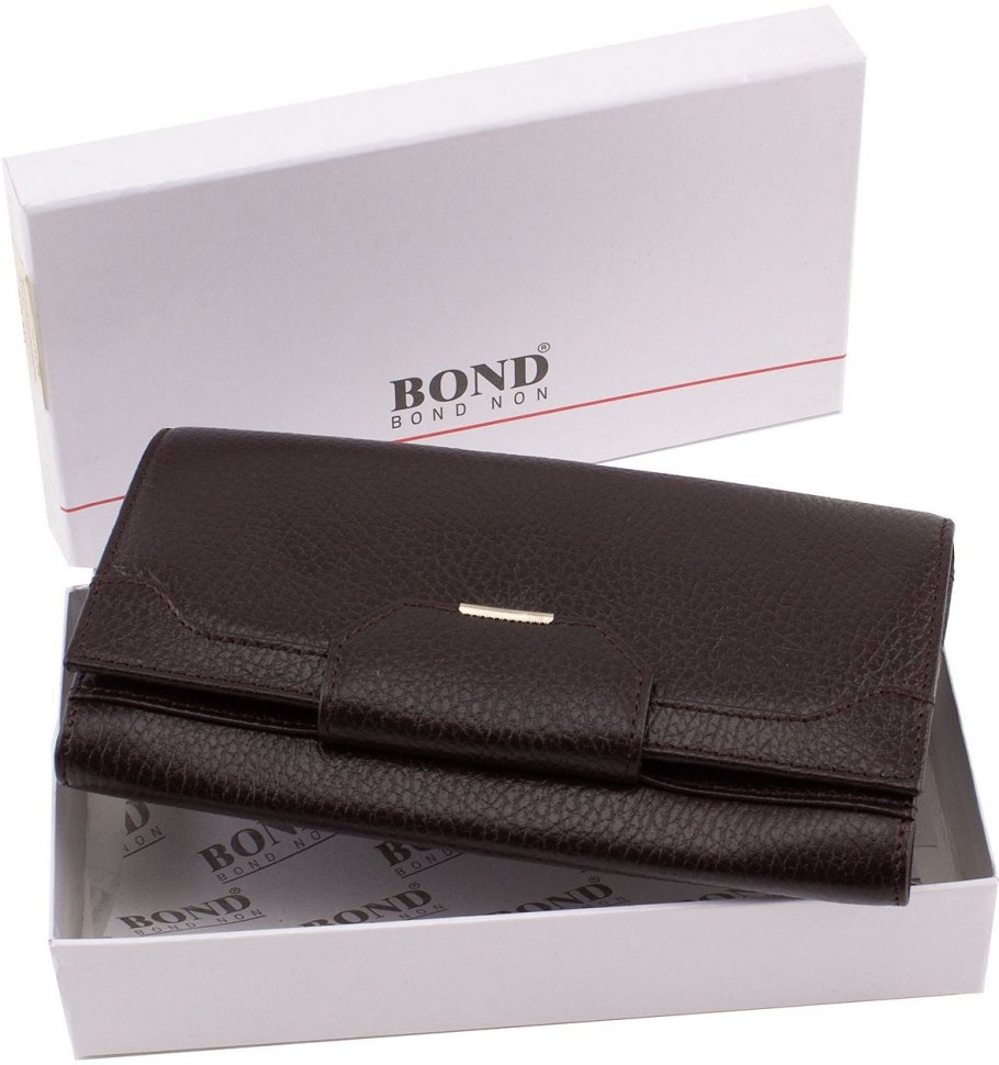 Коричневий гаманець на кнопці з фактурної шкіри Bond Non (10621)
