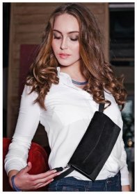 Сумка черного цвета из натуральной кожи с вставкой велюра BlankNote Элис (12642)