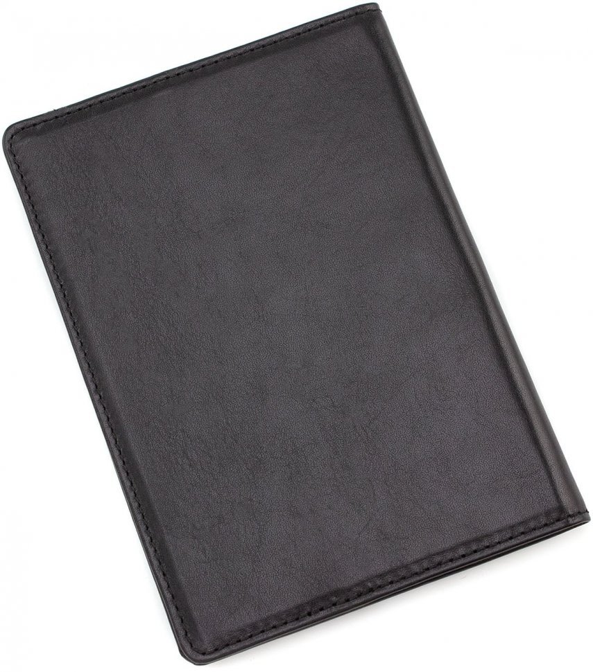Обложка для паспорта из черной гладкой кожи KARYA (092-1)