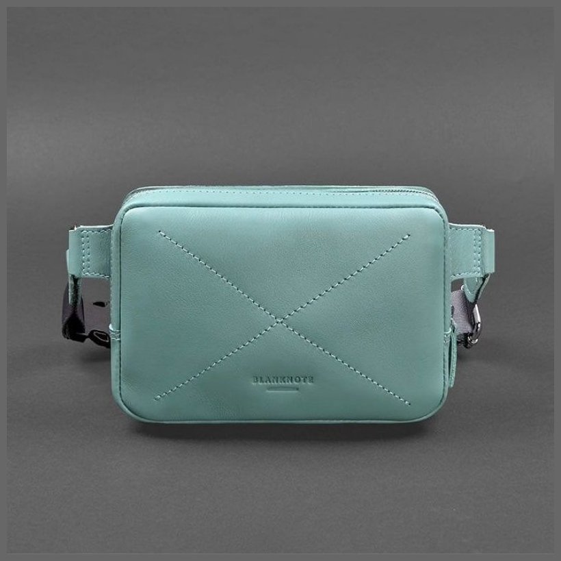 Шкіряна жіноча поясна сумка бірюзового кольору BlankNote Dropbag Mini 78546