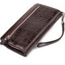 Кожаный кошелек-клатч коричневого цвета с фактурой под крокодила CANPELLINI (2421536) - 2