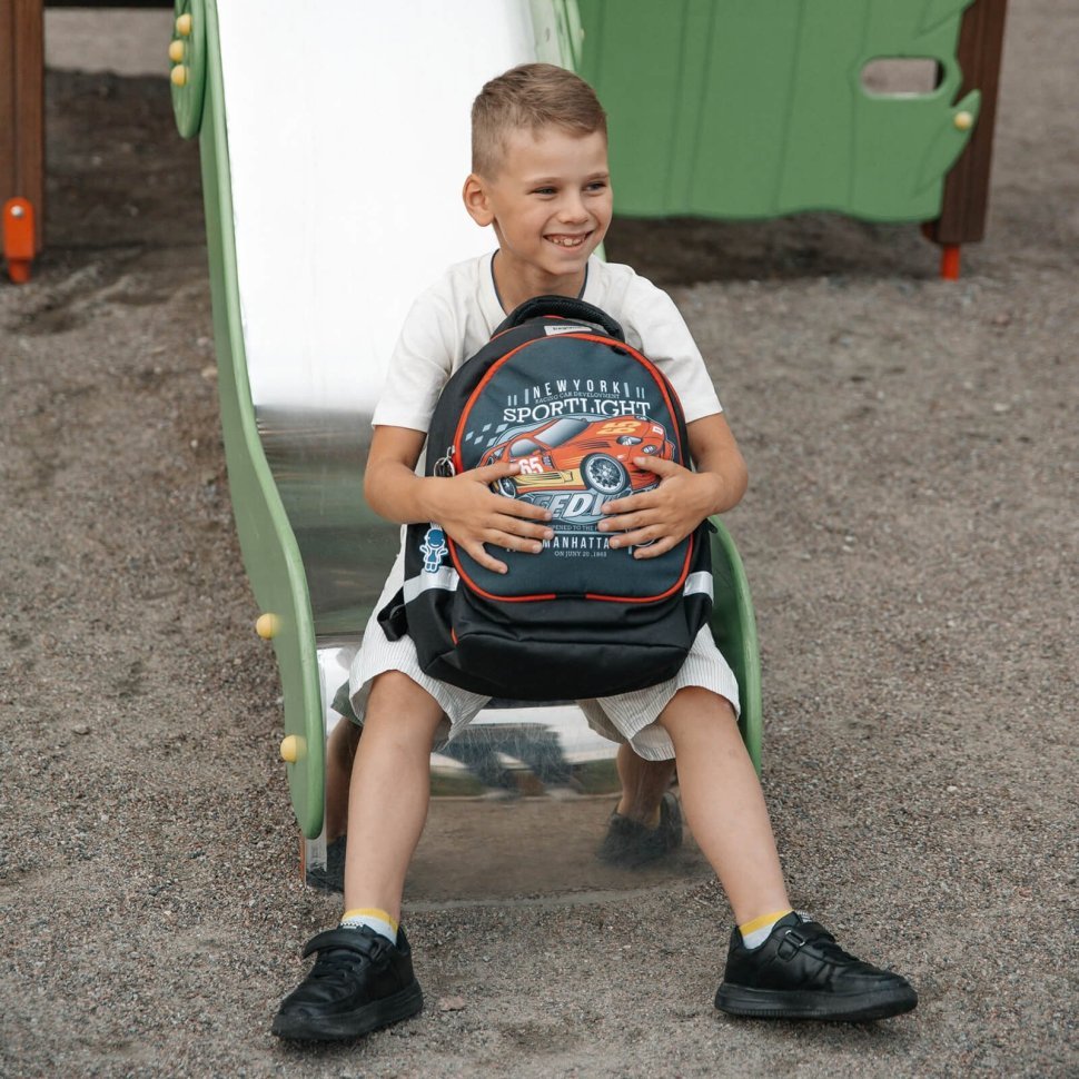 Текстильний шкільний рюкзак для хлопчика з малюнком автомобіля Bagland Butterfly 55647
