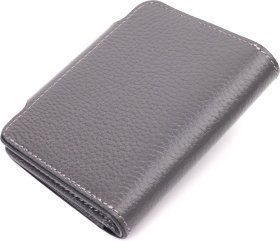 Сірий гаманець із натуральної шкіри флотар із хлястиком на кнопці KARYA (2421349)