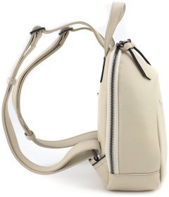 Світло-бежевий жіночий рюкзак маленького розміру із фактурної шкіри KARYA 69747 