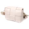 Біла жіноча сумка на плече з натуральної плетеної шкіри Vintage 2422311 - 2
