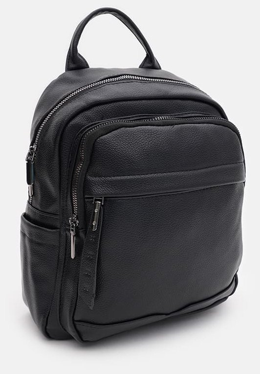 Жіночий рюкзак з екошкіри в класичному чорному кольорі Monsen 71848