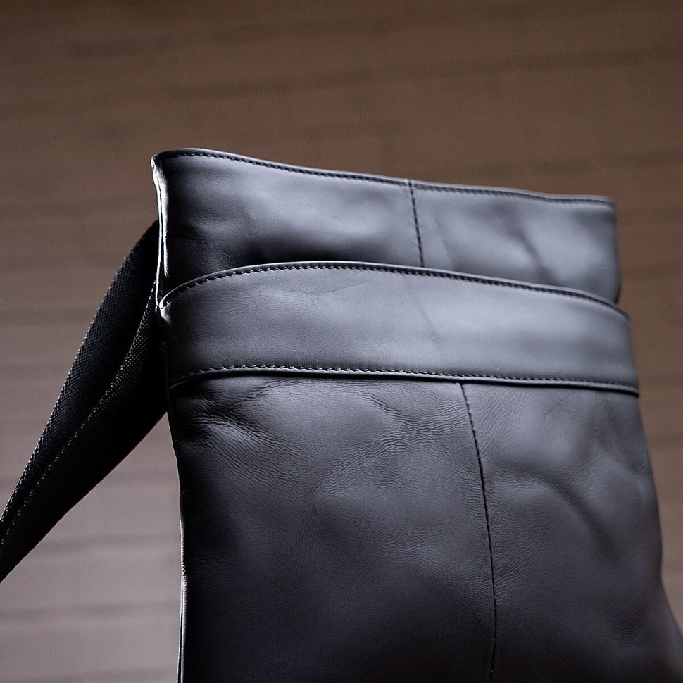 Класична наплічна чоловіча сумка чорного кольору VINTAGE STYLE (14850)