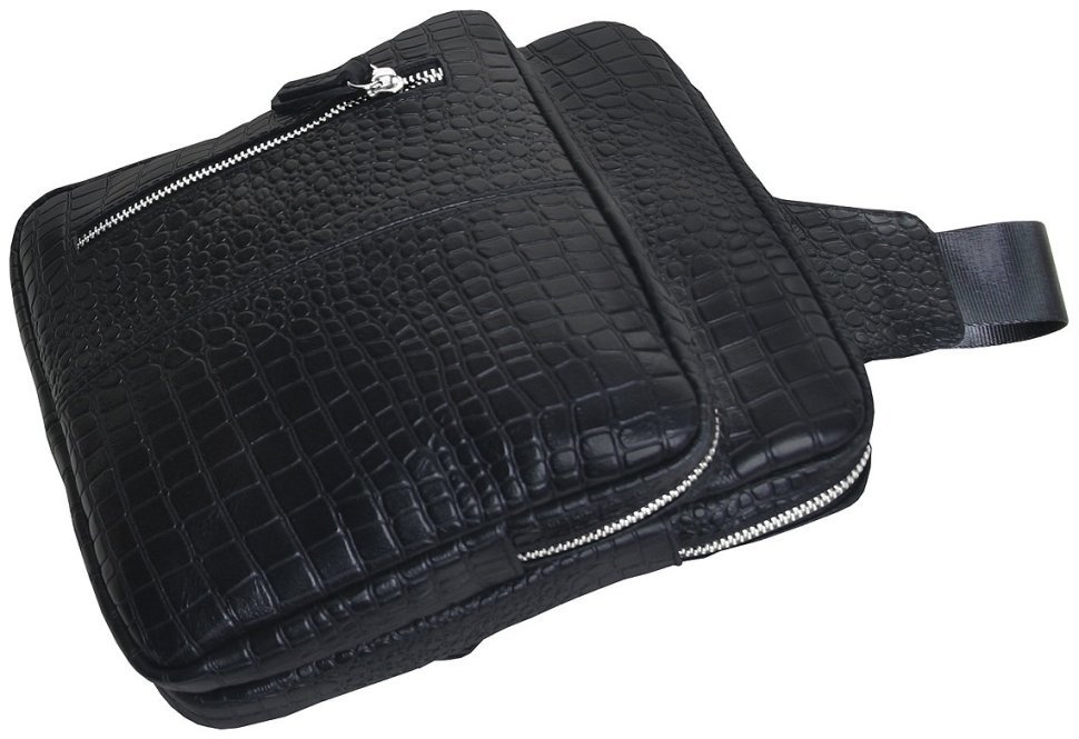 Чоловіча чорна слінг-сумка зі шкіри з тисненням під крокодила Vip Collection 102648 modnotak фото №5