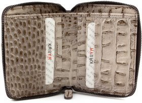 Бежевый женский кошелек-картхолдер из натуральной кожи с фактурой под крокодила KARYA (19833) - 2