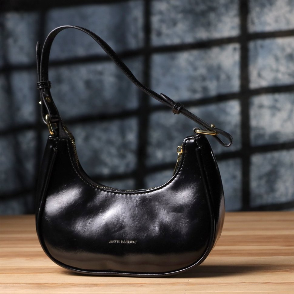 Лакированная женская сумочка из качественного кожзама на плечо Vintage черного цвета 96948 modnotak фото №8