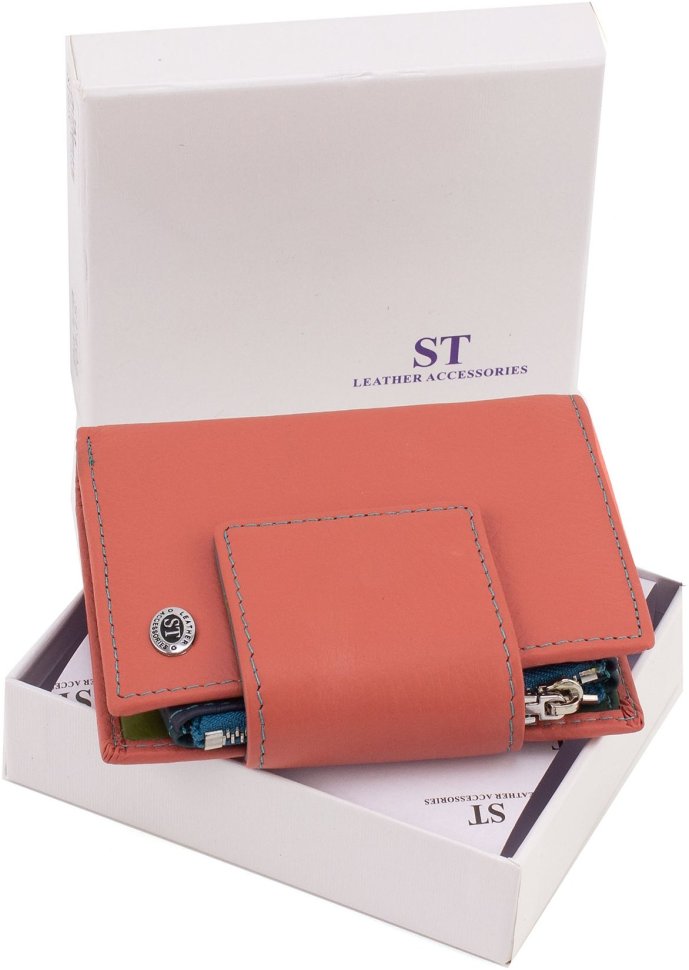Женский кожаный кошелек розового цвета с хлястиком на магните ST Leather 1767248