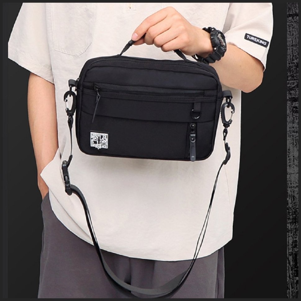 Мужская текстильная горизонтальная сумка-мессенджер черного цвета Confident 77448