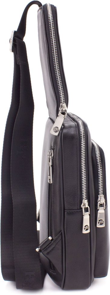 Мужская кожаная вертикальная сумка-слинг черного цвета H.T Leather 67748