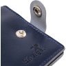 Синее компактное мужское портмоне из гладкой кожи с хлястиком на кнопке Shvigel (2416444) - 3