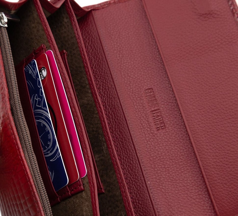 Жіночий шкіряний лакований гаманець Leather Collection 97749 червоного кольору modnotak фото №9