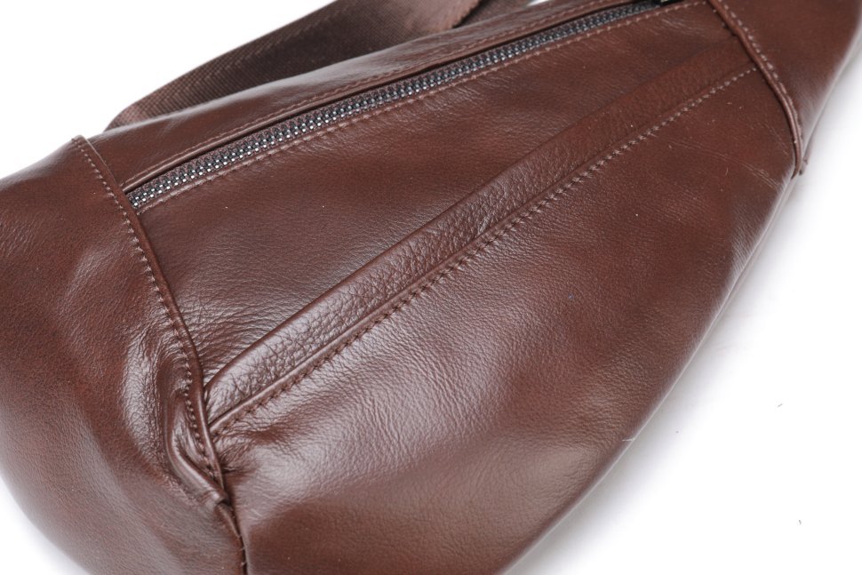 Шкіряна сумка-слінг коричневого кольору Vintage (14737)