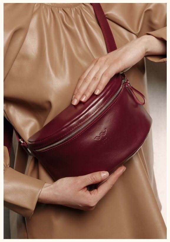 Жіноча сумка-бананка із високоякісної натуральної шкіри бордового кольору BlankNote 78949