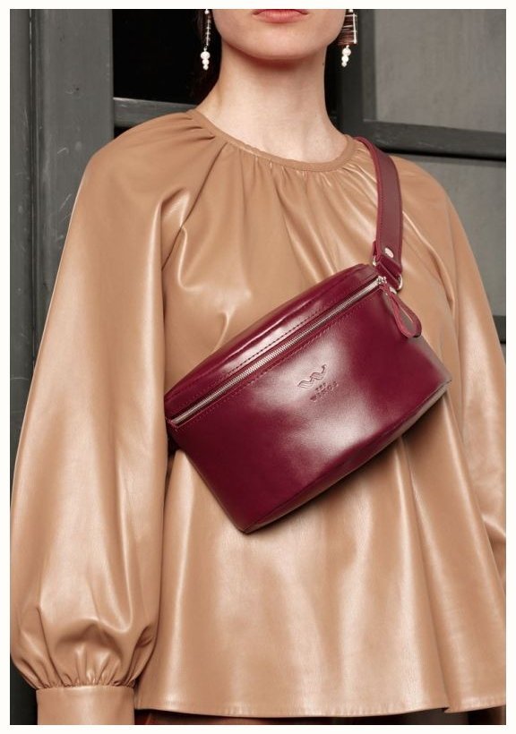 Жіноча сумка-бананка із високоякісної натуральної шкіри бордового кольору BlankNote 78949