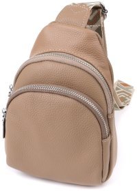 Жіноча слінг сумка з фактурної шкіри із текстильним ремінцем Vintage 103150 бежева